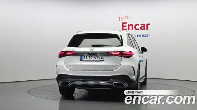 Mercedes-Benz GLC-Class 2024 — Фото 4/20