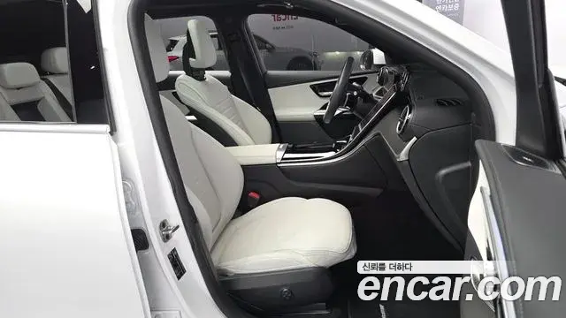 Mercedes-Benz GLC-Class 2024 — Фото 11/20