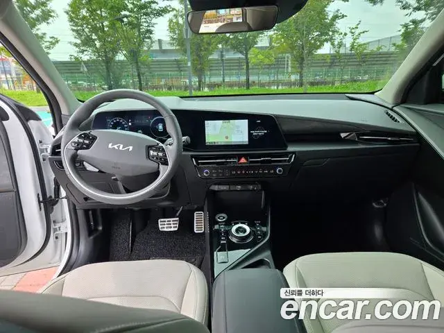 Kia Niro 2024 — Фото 6/20