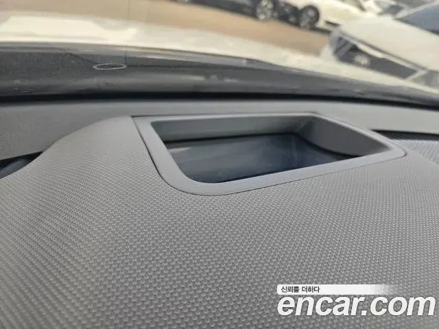 Kia Niro 2024 — Фото 17/20