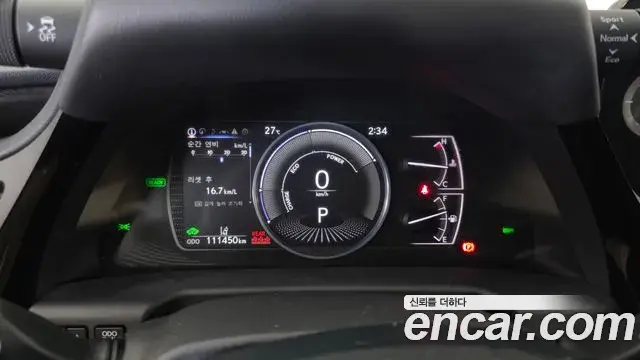 Lexus ES300h 2021 — ფოტო 16/35