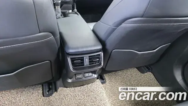 Lexus ES300h 2021 — ფოტო 34/35