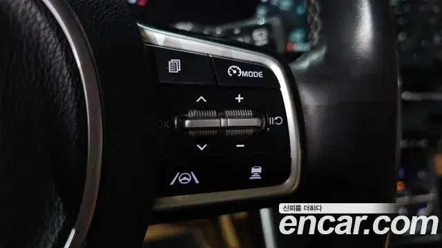 Kia Carnival 2022 — Фото 16/20