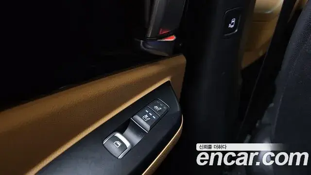 Kia Carnival 2022 — Фото 19/20