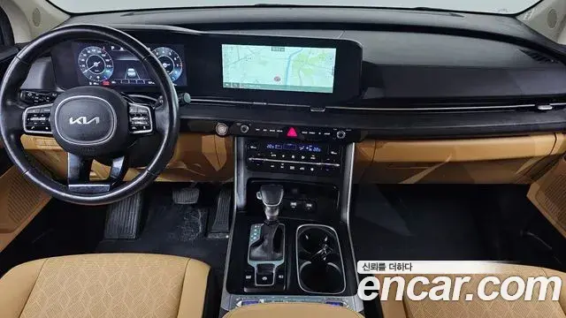 Kia Carnival 2023 — Photo 7/20