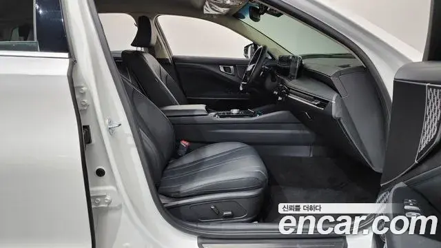 Kia K8 2025 — Photo 11/20