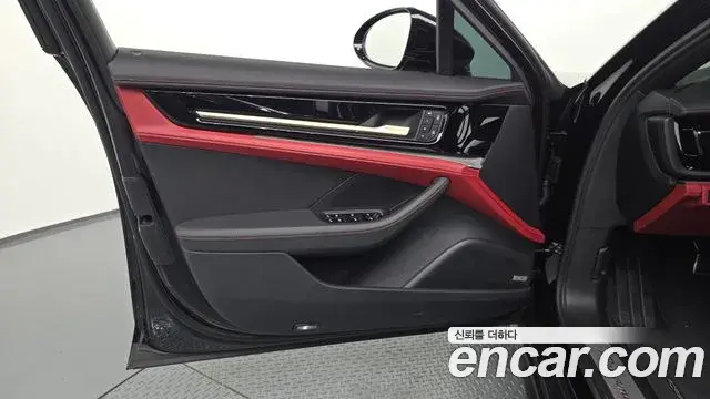 Porsche Panamera 2024 — Şəkil 34/38