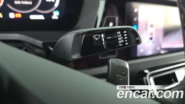 Porsche Panamera 2024 — Şəkil 32/38
