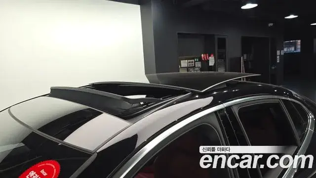 Porsche Panamera 2024 — Şəkil 29/38