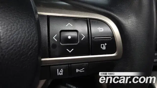 Lexus RX450h 2019 — Photo 13/37
