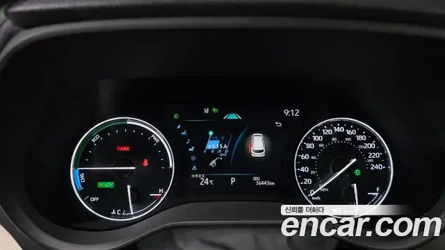 Toyota Sienna 2024 — ფოტო 9/20