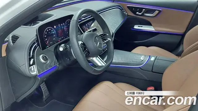 Mercedes-Benz E-Class 2026 — Photo 13/20