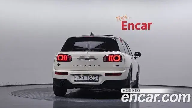 Mini Cooper Clubman 2019 — Photo 4/20