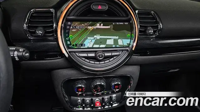 Mini Cooper Clubman 2019 — Photo 17/20