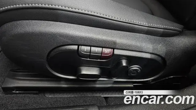 Mini Cooper Clubman 2019 — Photo 19/20
