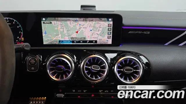 Mercedes-Benz CLA-Class 2021 — Photo 12/20