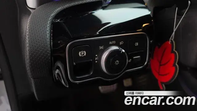 Mercedes-Benz CLA-Class 2021 — Photo 15/20