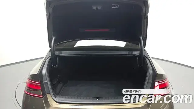 Genesis G90 2022 — Фото 20/20