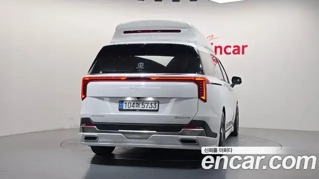 Kia Carnival 2024 — Şəkil 34/37
