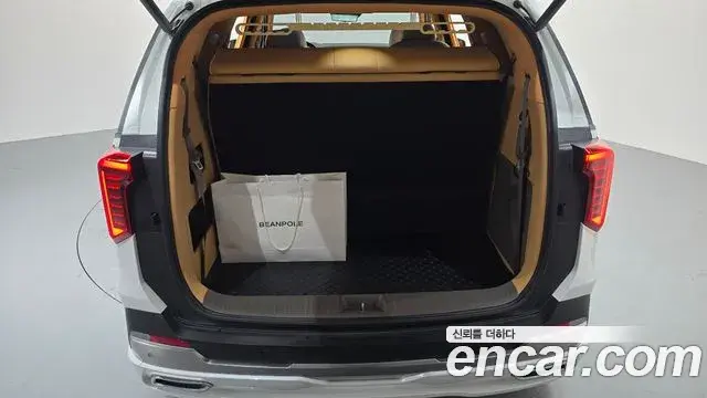 Kia Carnival 2024 — Şəkil 13/37