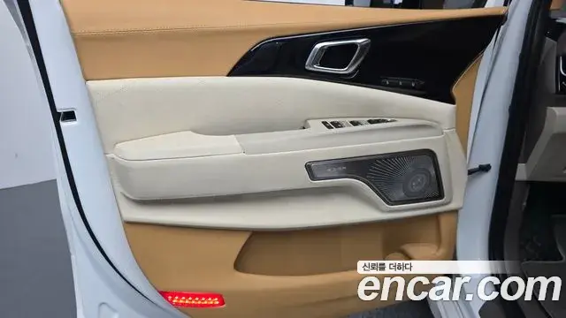 Kia Carnival 2024 — Şəkil 20/37