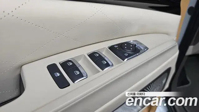 Kia Carnival 2024 — Şəkil 26/37