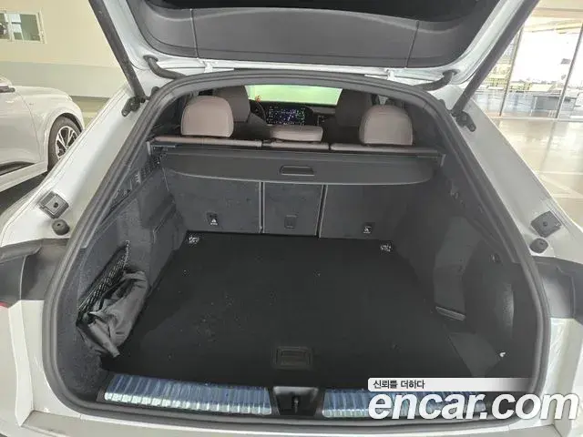 Audi Q5 2025 — Şəkil 12/16