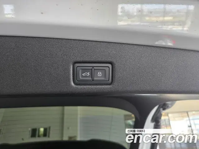 Audi Q5 2025 — Şəkil 13/16