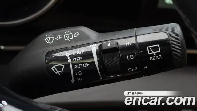 Kia Carnival 2021 — Photo 16/20