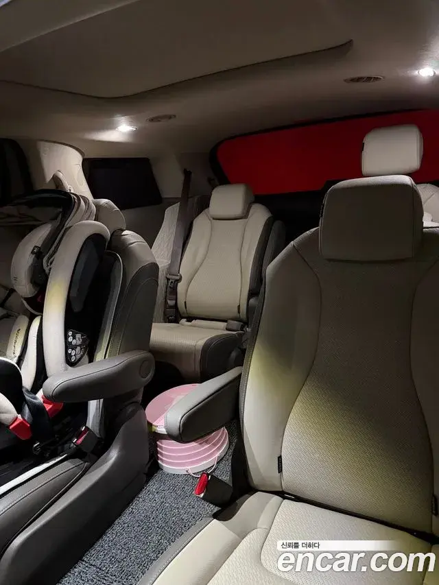Kia Carnival 2024 — Фото 7/10
