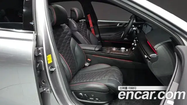 Genesis Electrified G80 2024 — Photo 11/20
