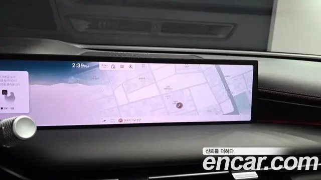Genesis Electrified G80 2024 — Photo 14/20