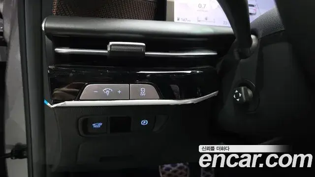 Genesis Electrified G80 2024 — Photo 20/20