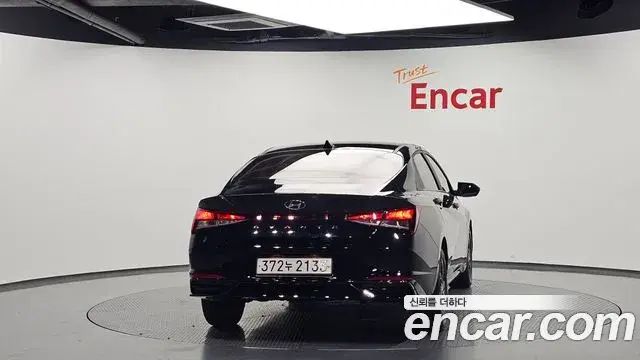 Hyundai Avante 2022 — Photo 4/20