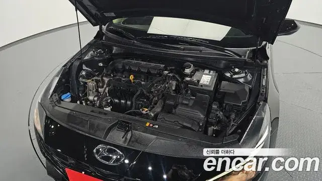 Hyundai Avante 2022 — Photo 6/20