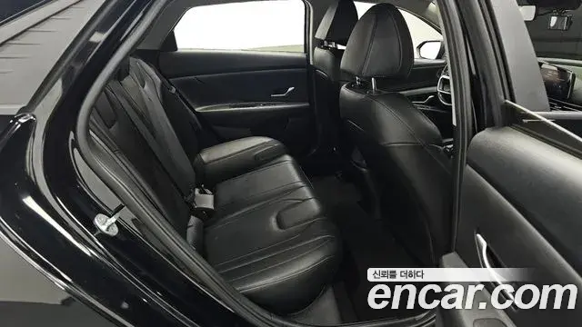 Hyundai Avante 2022 — Photo 11/20