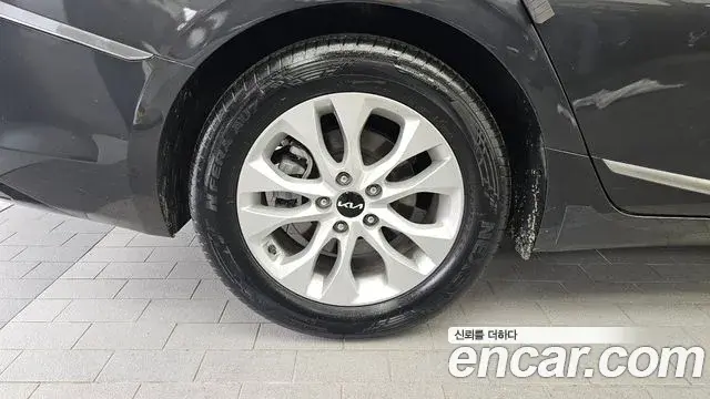 Kia K8 2021 — Photo 5/20