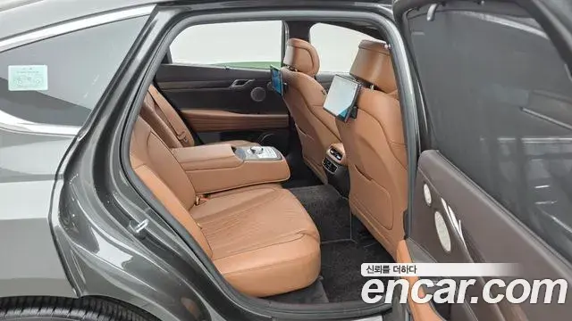 Genesis Electrified G80 2023 — Photo 12/20
