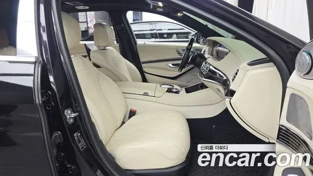 Mercedes-Benz S-Class 2018 — Photo 11/20