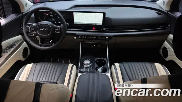 Kia Carnival 2024 — Photo 7/20