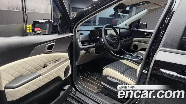 Kia Carnival 2024 — Photo 10/20