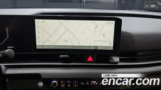 Kia Carnival 2024 — Photo 14/20