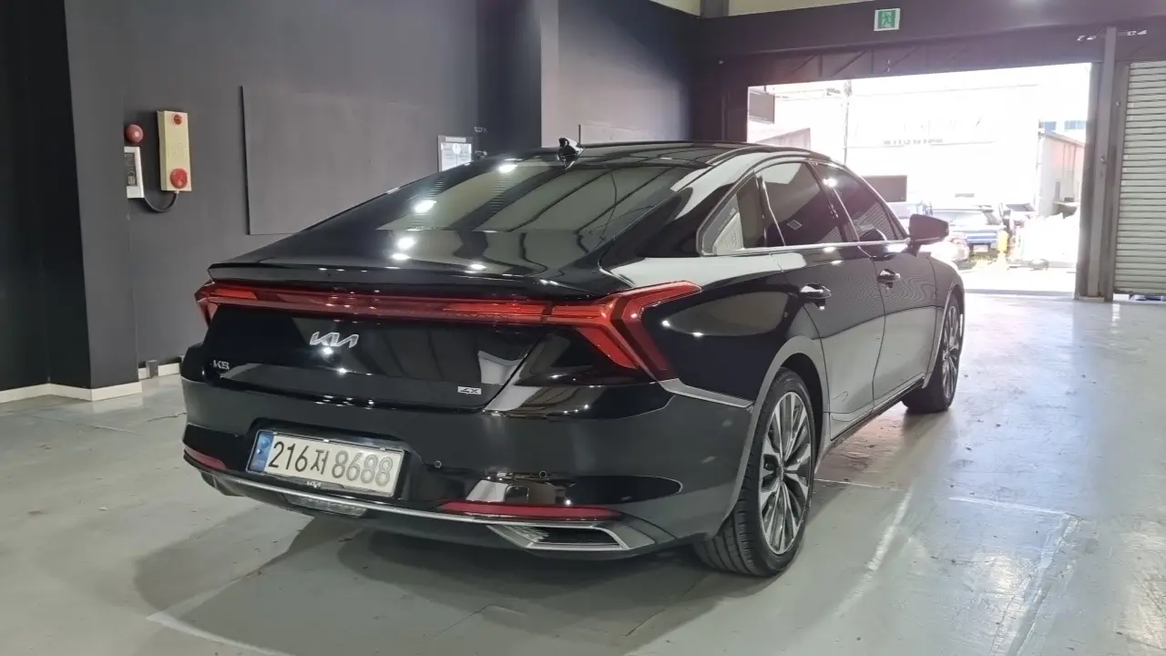 Kia K8 2021 — Photo 1/18