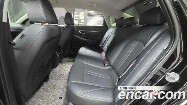 Hyundai Sonata 2023 — Şəkil 12/20