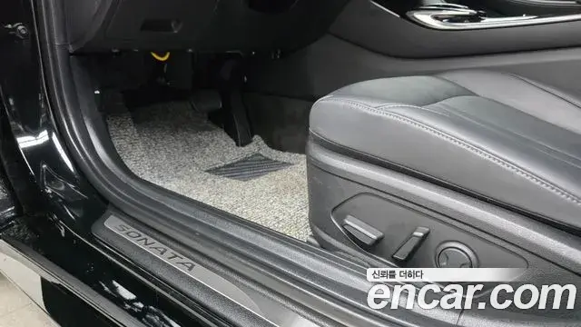 Hyundai Sonata 2023 — Şəkil 17/20