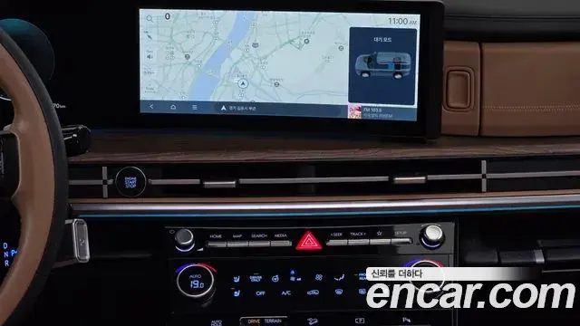 Hyundai Santa Fe 2025 — Photo 14/20