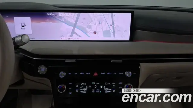 Genesis Electrified G80 2024 — Photo 13/20
