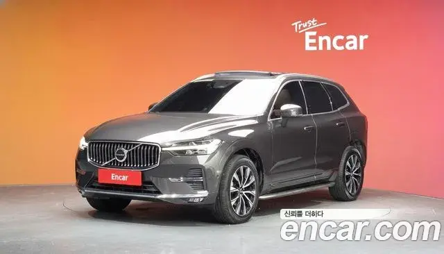 Volvo XC60 2022 — Photo 1/20