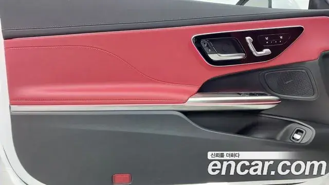 Mercedes-Benz CLE-Class 2026 — Photo 15/18