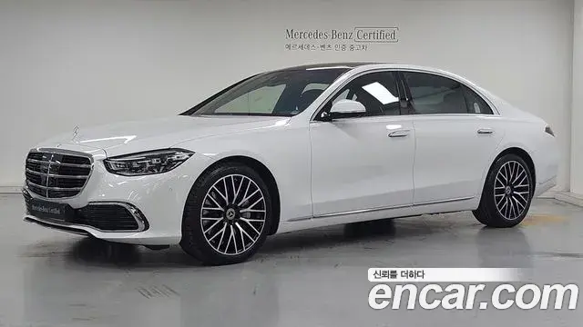 Mercedes-Benz S-Class 2025 — Photo 18/18